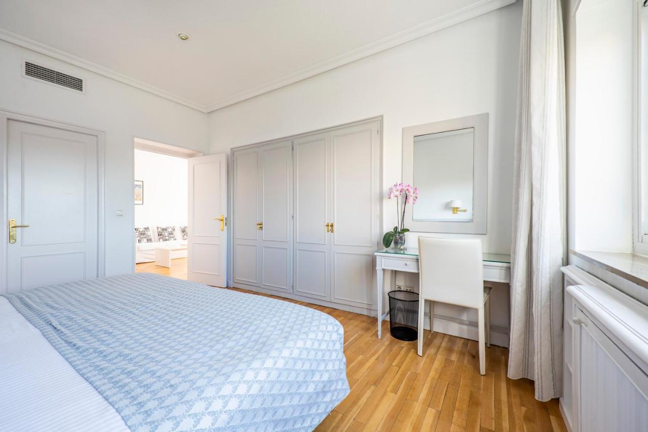 Apartamentos Los Jerónimos Madrid Exterior foto